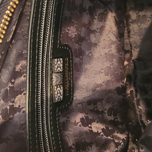 KARL LAGERFELD CROSSBODY BUNDLE - Picture 5 of 13